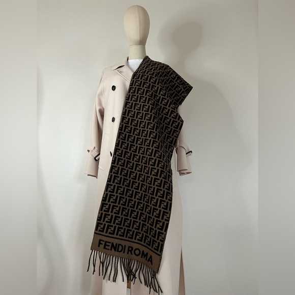 FF Fendi Scarf Brown Wool And Cashmere Logo  Italy - Picture 2 of 7